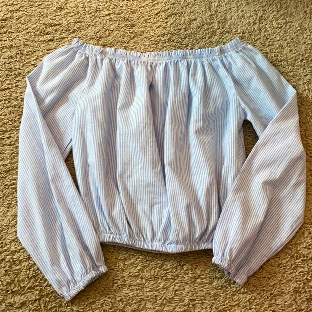 Such an adorable top. Amazing quality.